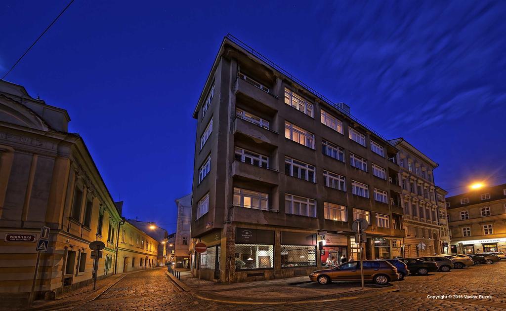 Apartments Vorsilska Прага Экстерьер фото