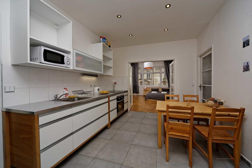 Apartments Vorsilska Прага Номер фото